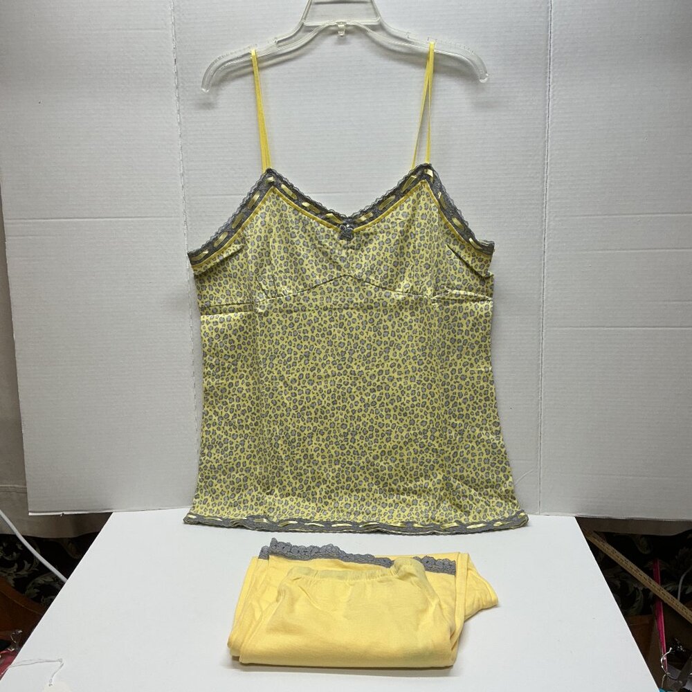 Medium Pajamas Northern Nights Yellow Leopard